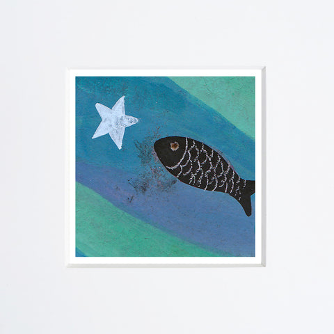 Simona Mulazzani | Pesce e stella bianca | 25 x 25 cm | (MINIMU 95)